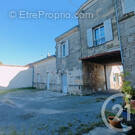 Maison à PRIGNAC-ET-MARCAMPS