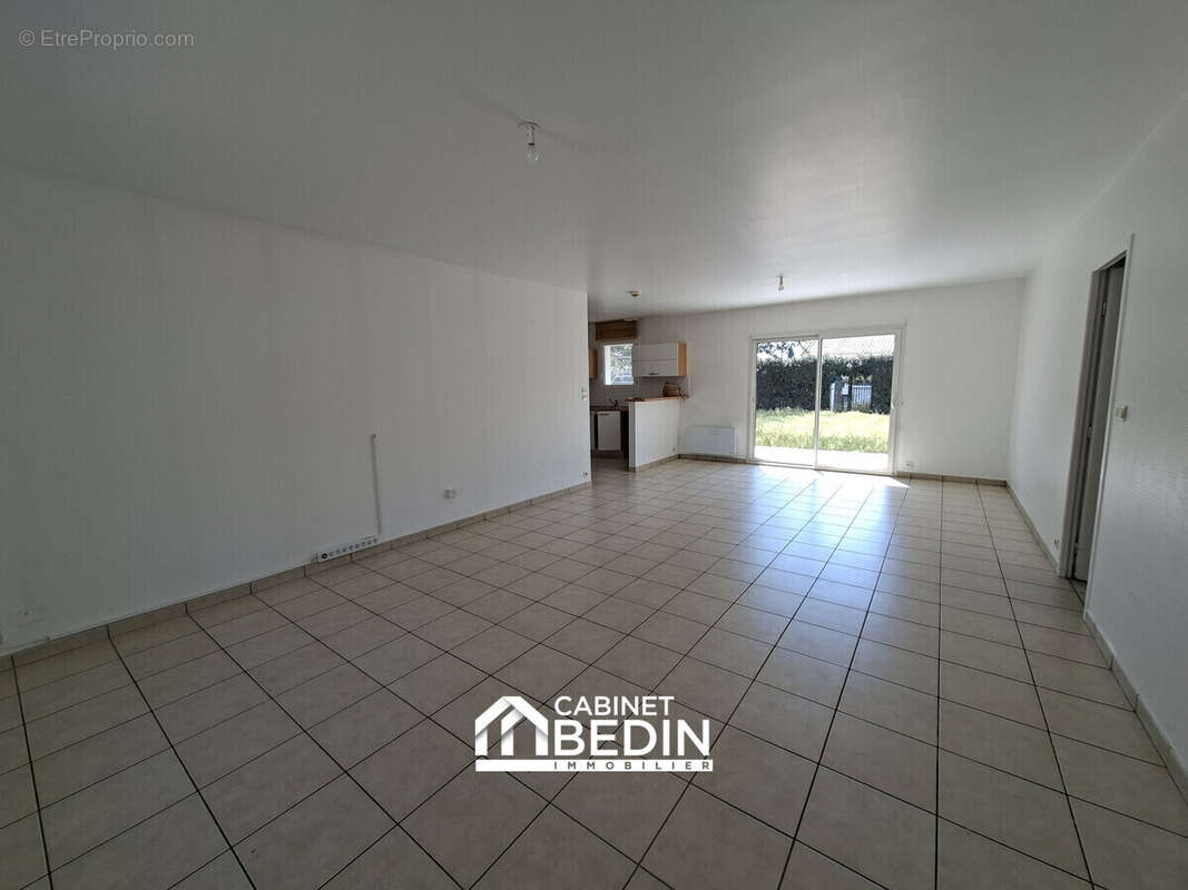 Maison 101 m² à Gujan-Mestras  - photo 2