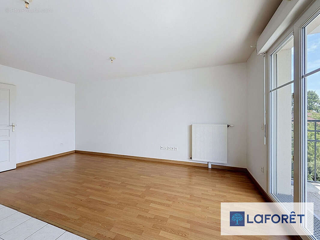 Appartement à LE PLESSIS-TREVISE