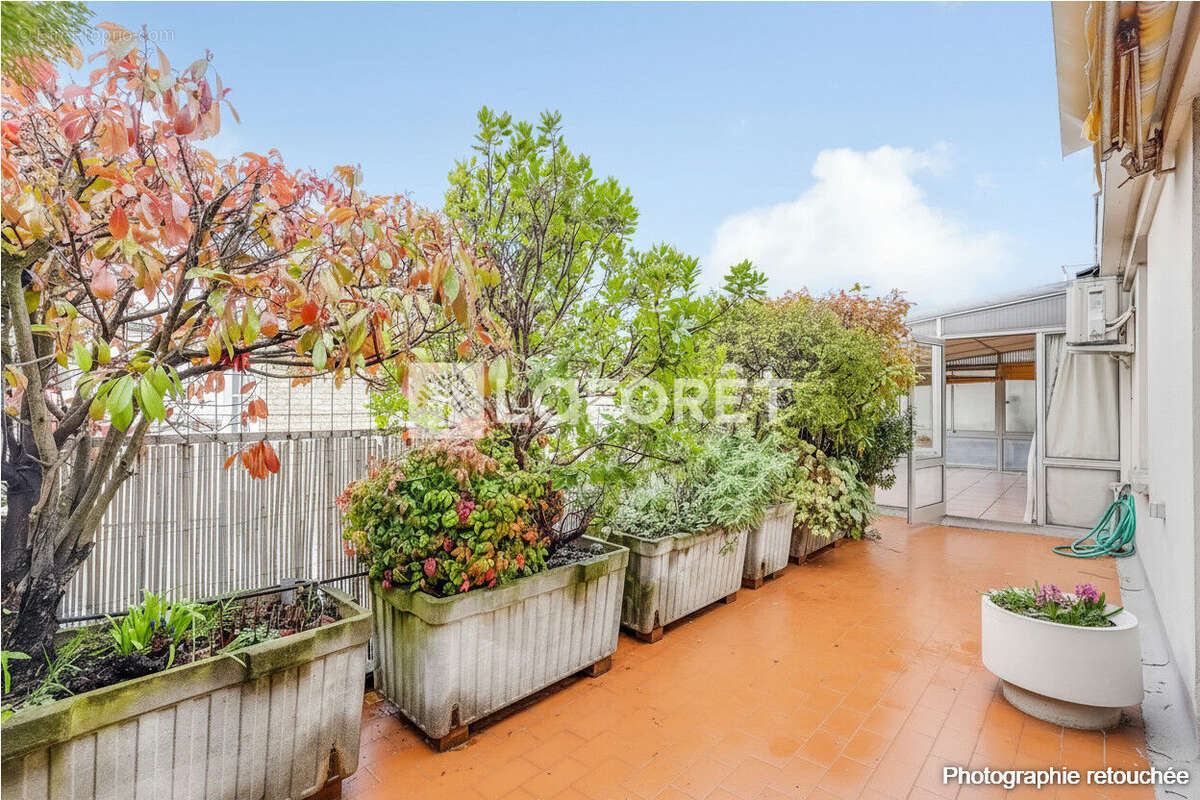 Appartement à PARIS-15E