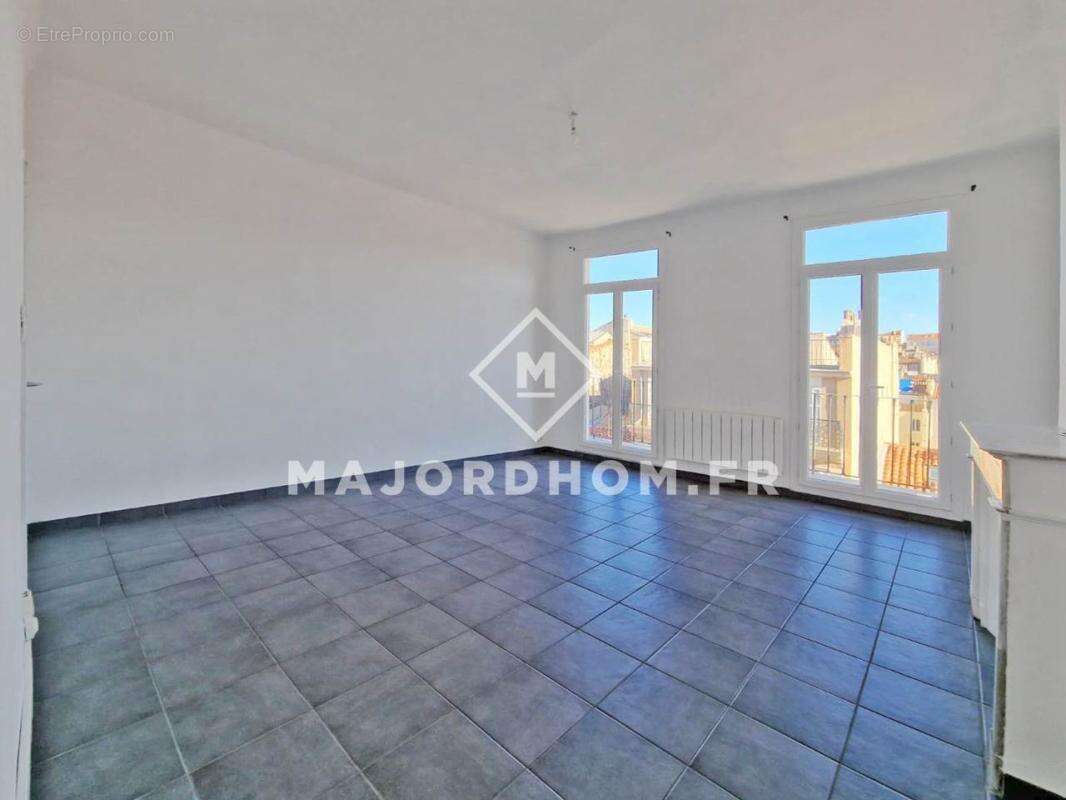 Appartement à MARSEILLE-6E