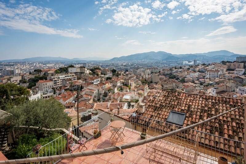 Maison à MARSEILLE-7E