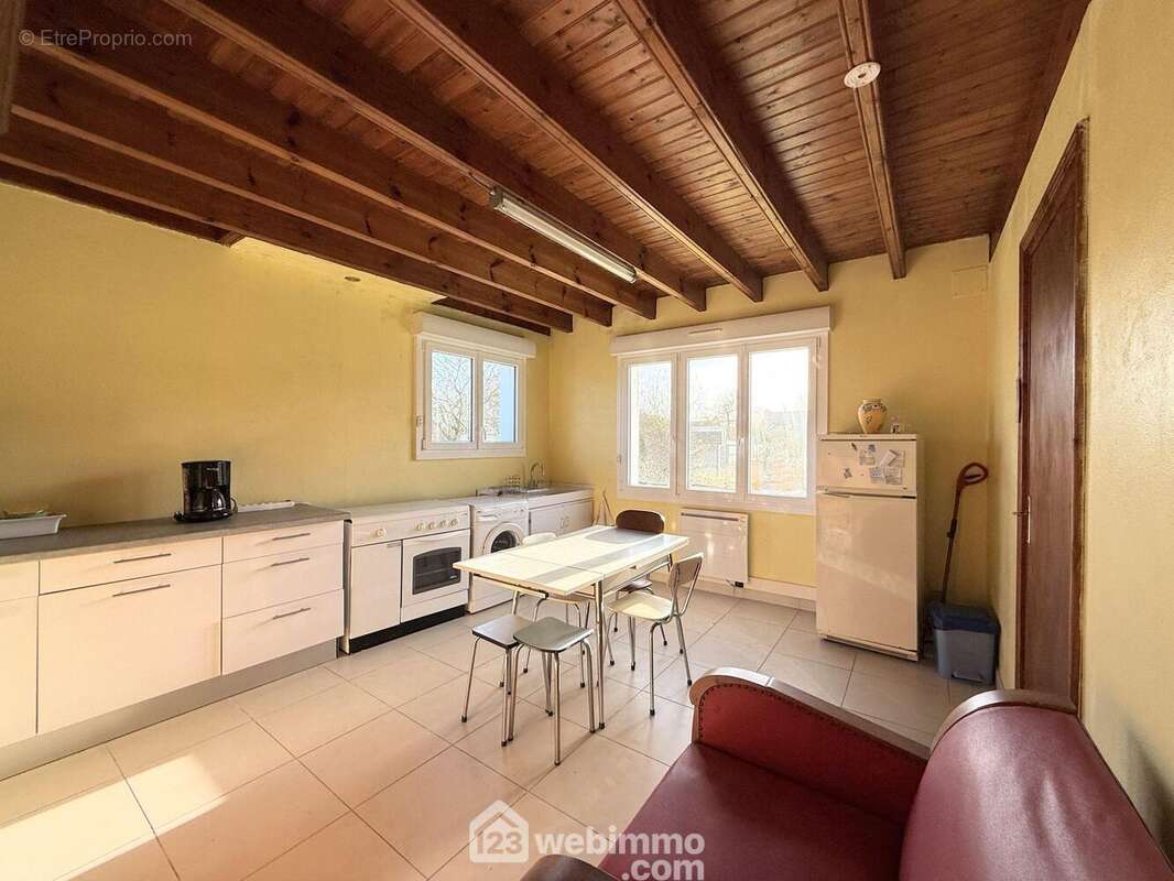 Maison 91 m² à Tredrez-Locquemeau  - photo 8