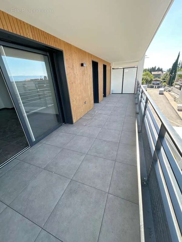 Appartement à NEUVECELLE