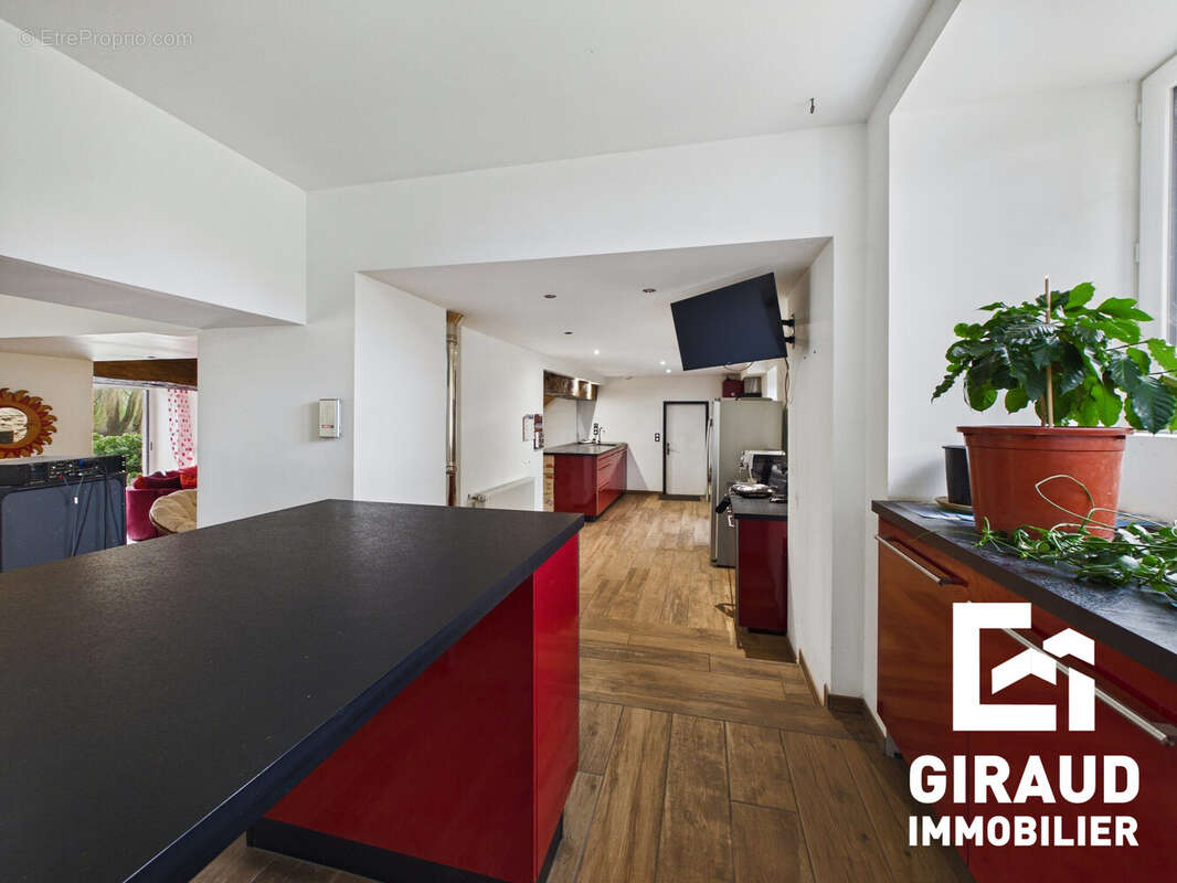 Maison à LA CHAPELLE-AUX-LYS