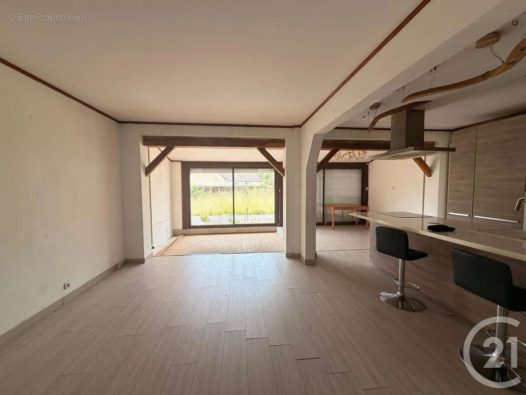 Maison 125 m² à Lagny-Le-Sec  - photo 2