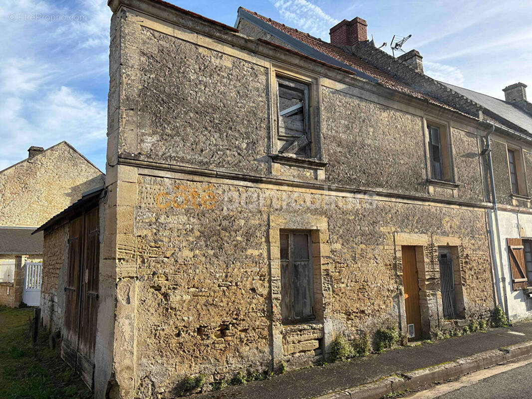 Maison à BENY-SUR-MER