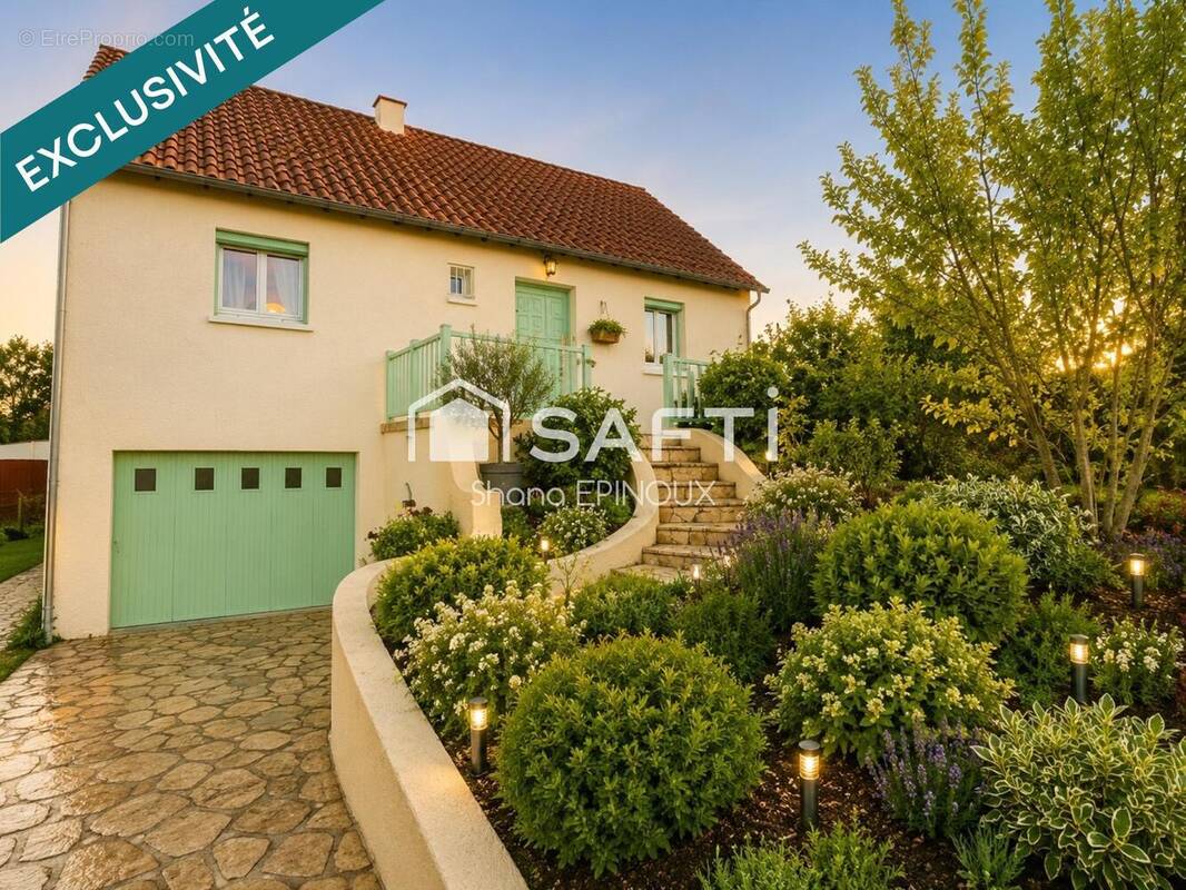 Photo 1 - Maison à FONTAINE-LE-COMTE