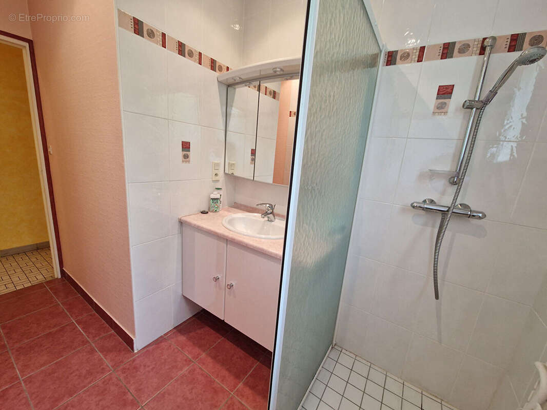 Maison à SAINT-POIX