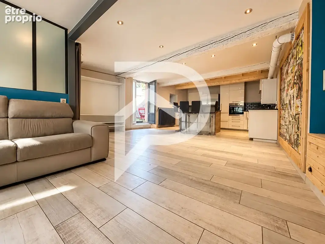 Maison familiale Montluel Centre avec cour partagée - photo 3