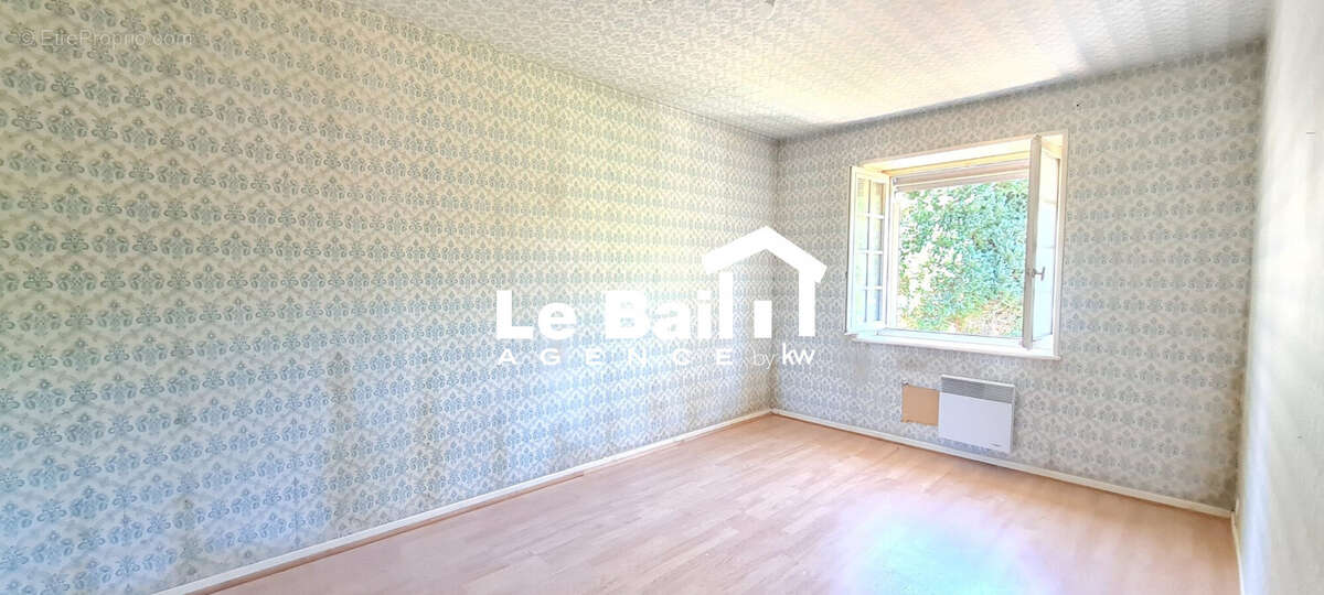 Maison 140 m² à Osny  - photo 6