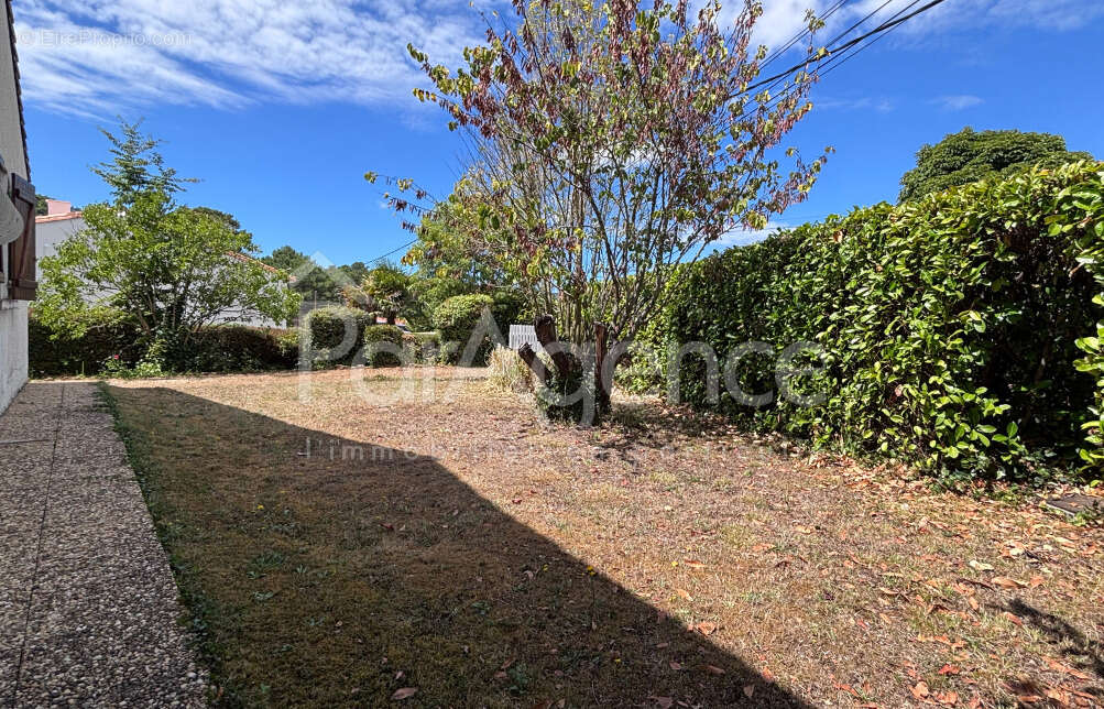 Maison de plain-pied sur terrain de 633 m2 - photo 17