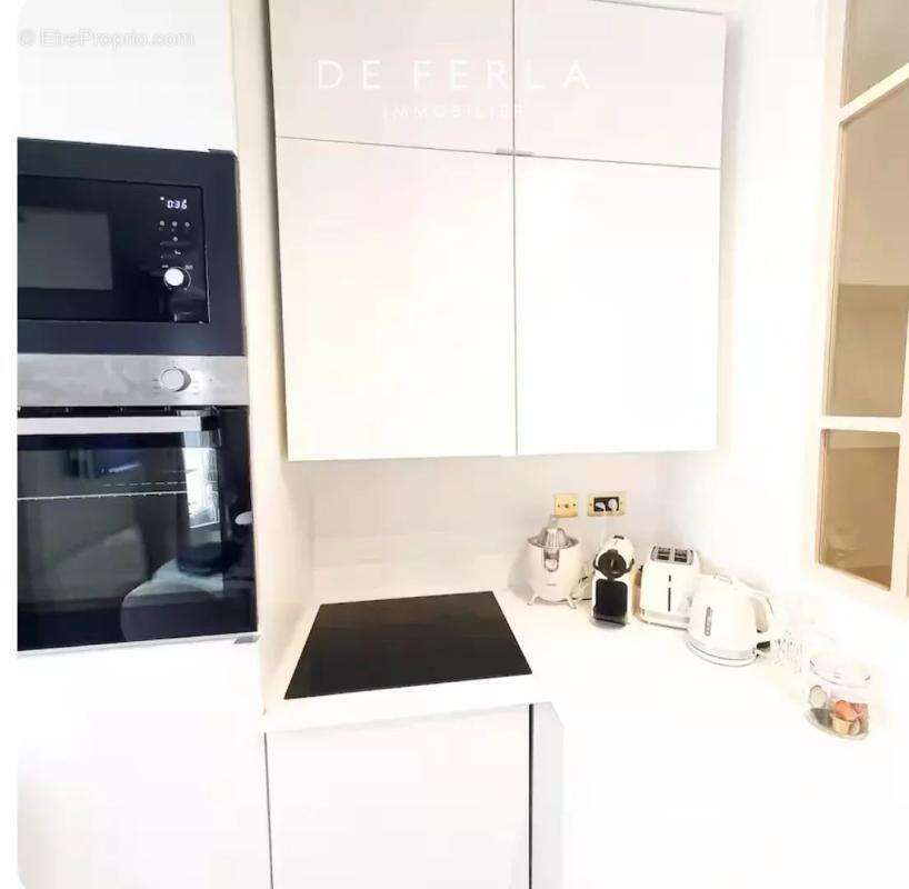 Appartement à PARIS-1E