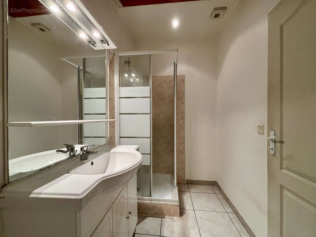 À vendre   t3 duplex de 56 m2 avec parking privatif   saint-assiscle - photo 6
