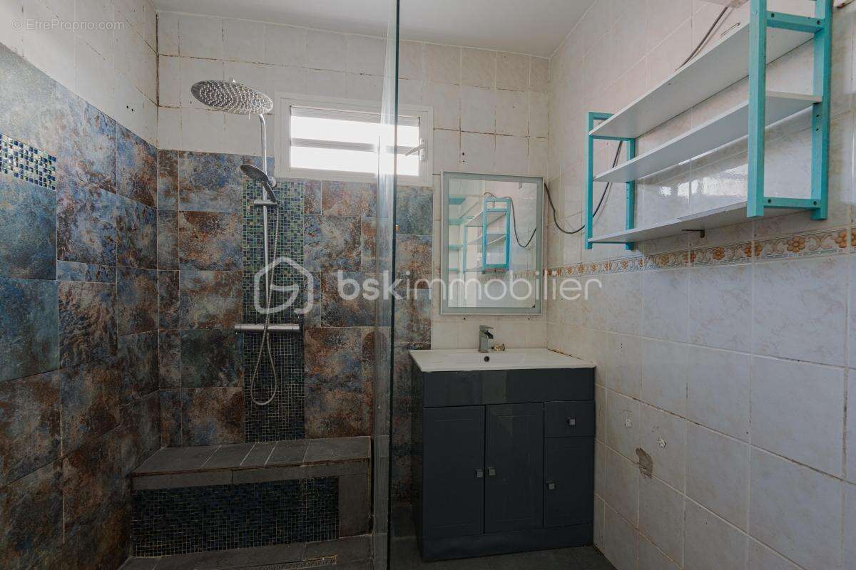 À vendre - Maison à Saint-André - photo 6