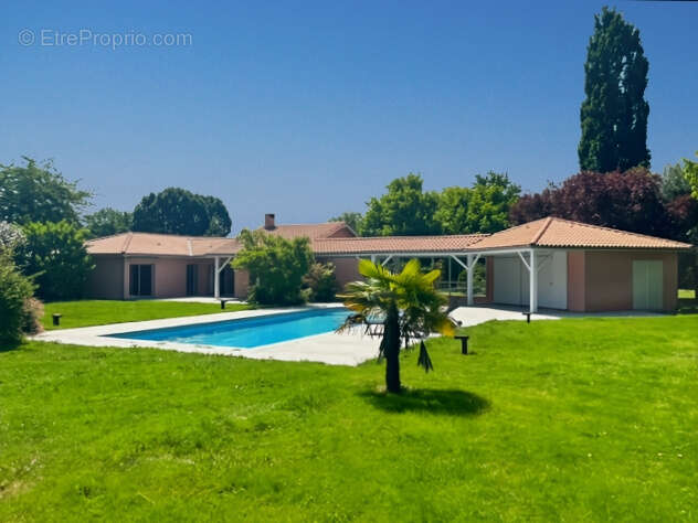 Maison à MERIGNAC