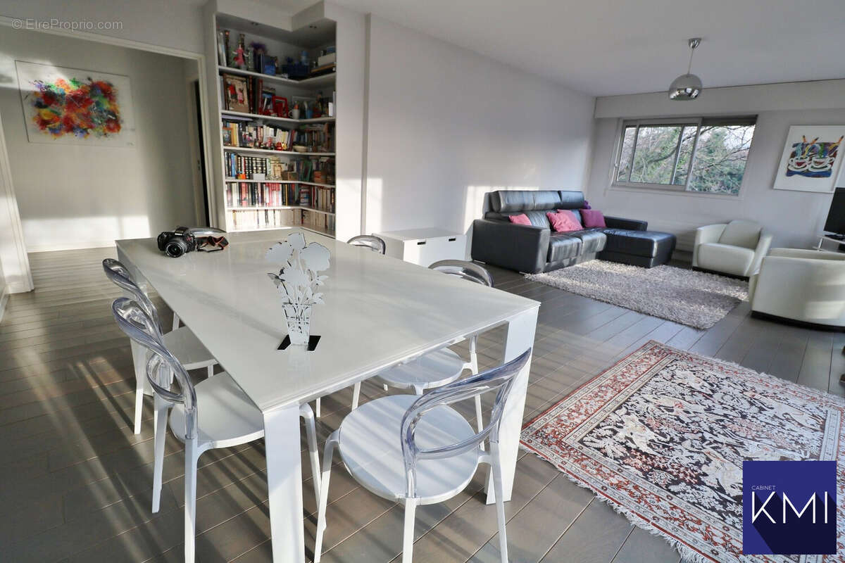 Appartement à PARIS-12E