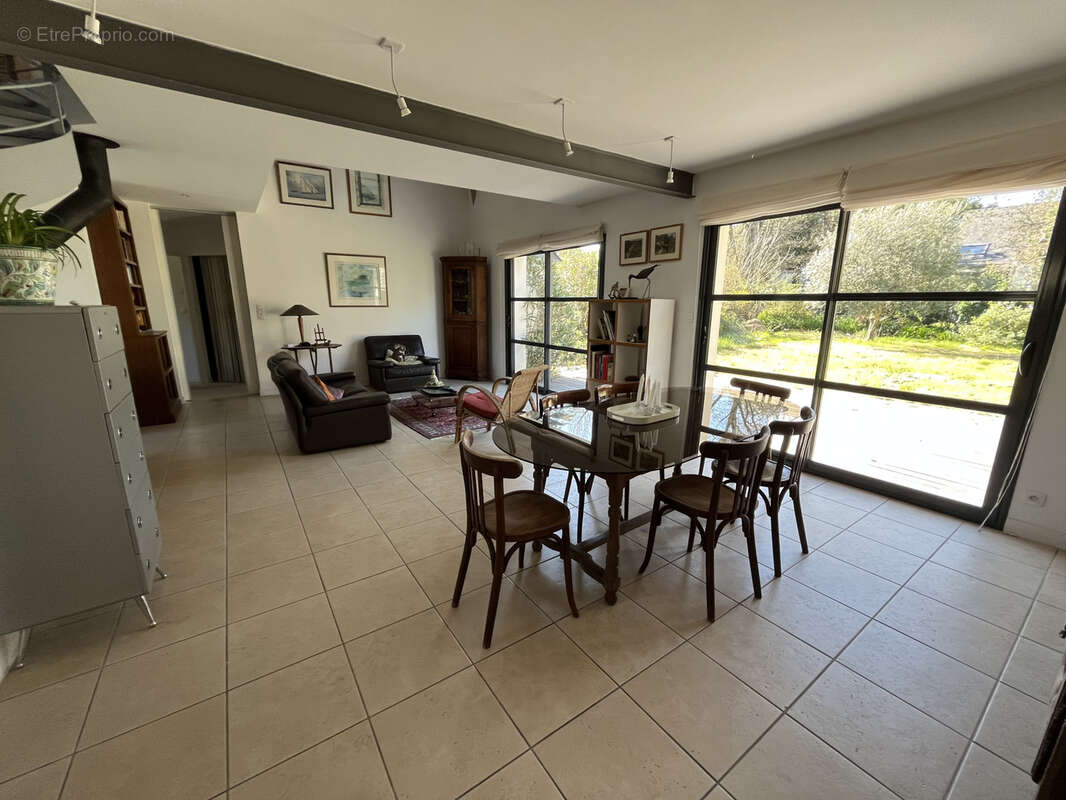 Maison à LARMOR-BADEN