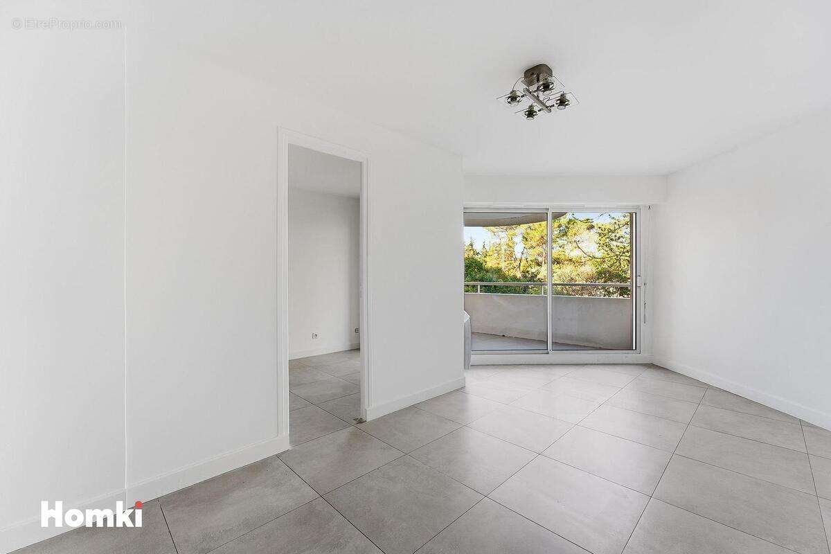 Appartement à LE CANNET