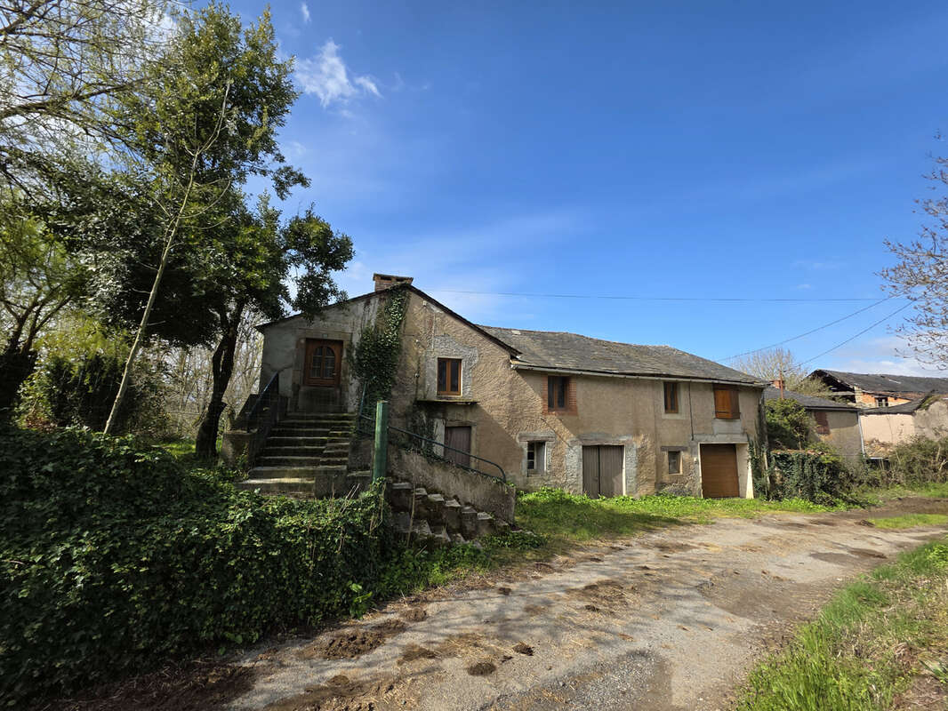 Maison à CURVALLE