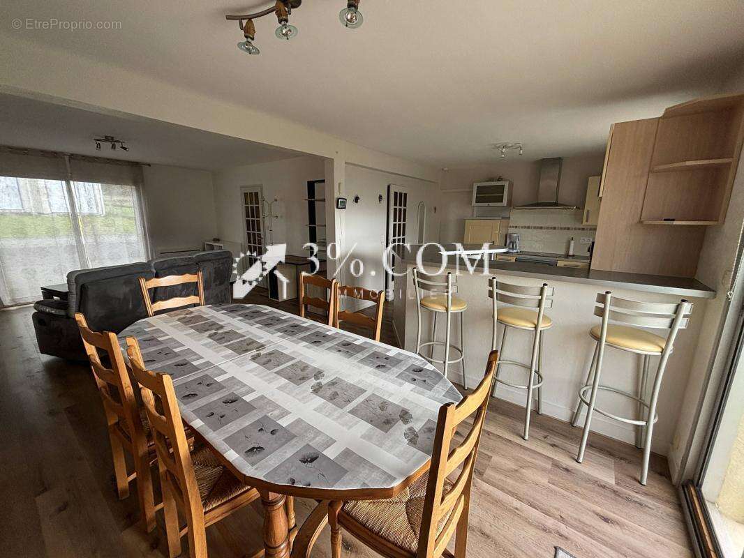 Maison à LA TURBALLE