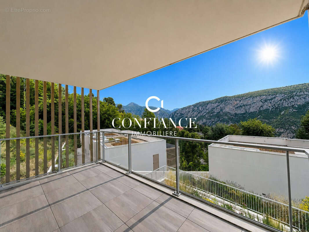 Appartement à GILETTE