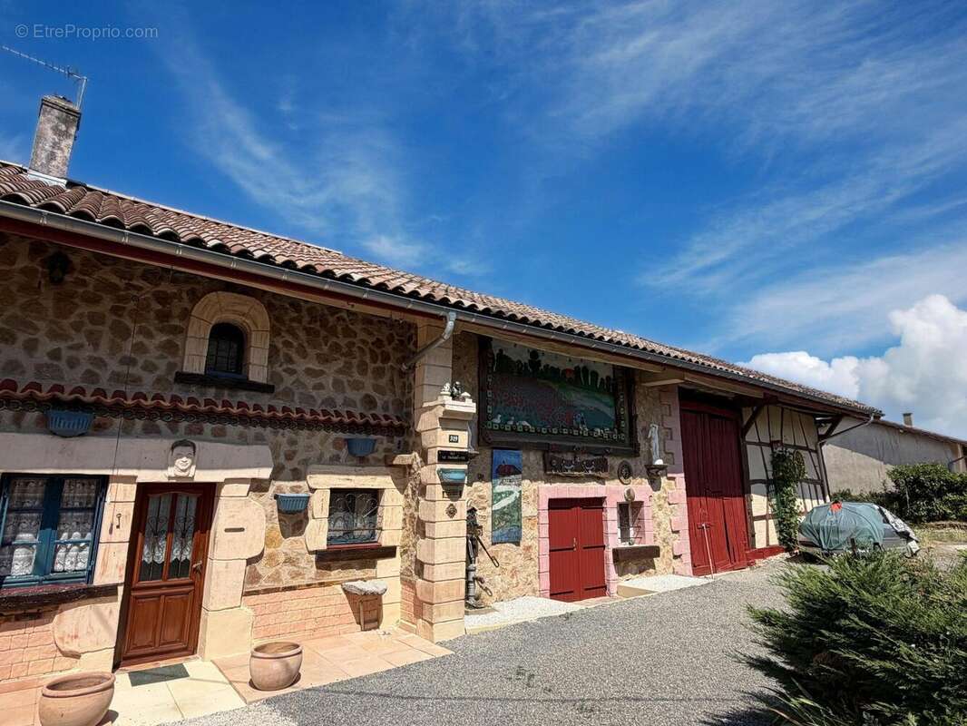 Maison 88 m² à Romenay  - photo 2