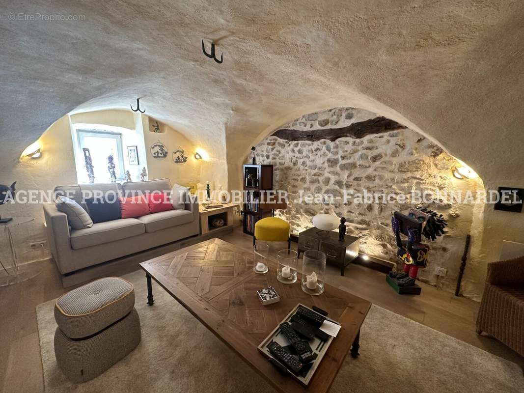 Maison à ROCHEBRUNE