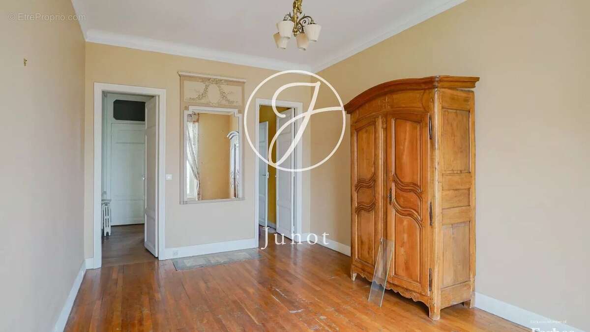 Appartement à PARIS-6E