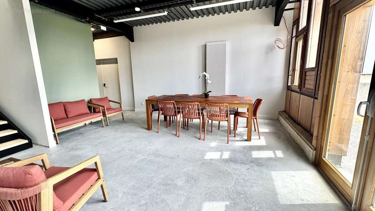 VANNES SENE - Bureau professionnel de 31 m² avec parkings proche bus - photo 5