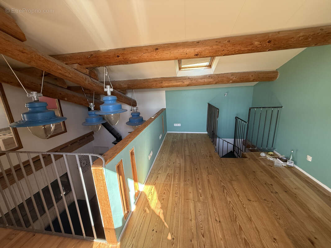 Maison à MONTPEYROUX