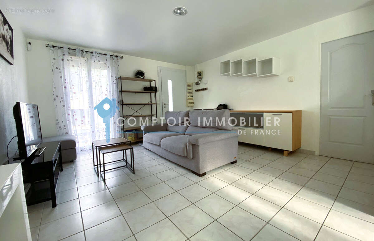 DEPT-30-A VENDRE-BEAUCAIRE Villa de type 4 de 75m2 quartier Garrigues Planes - photo 4