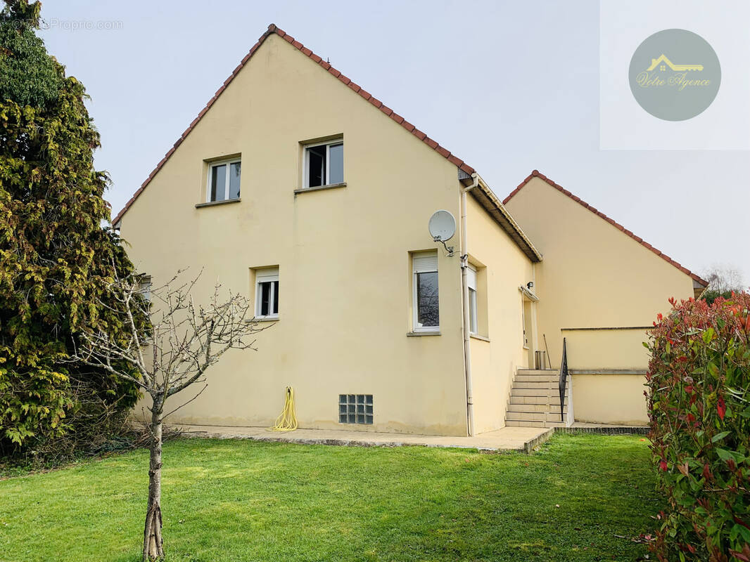 Maison à VILLEBOUGIS