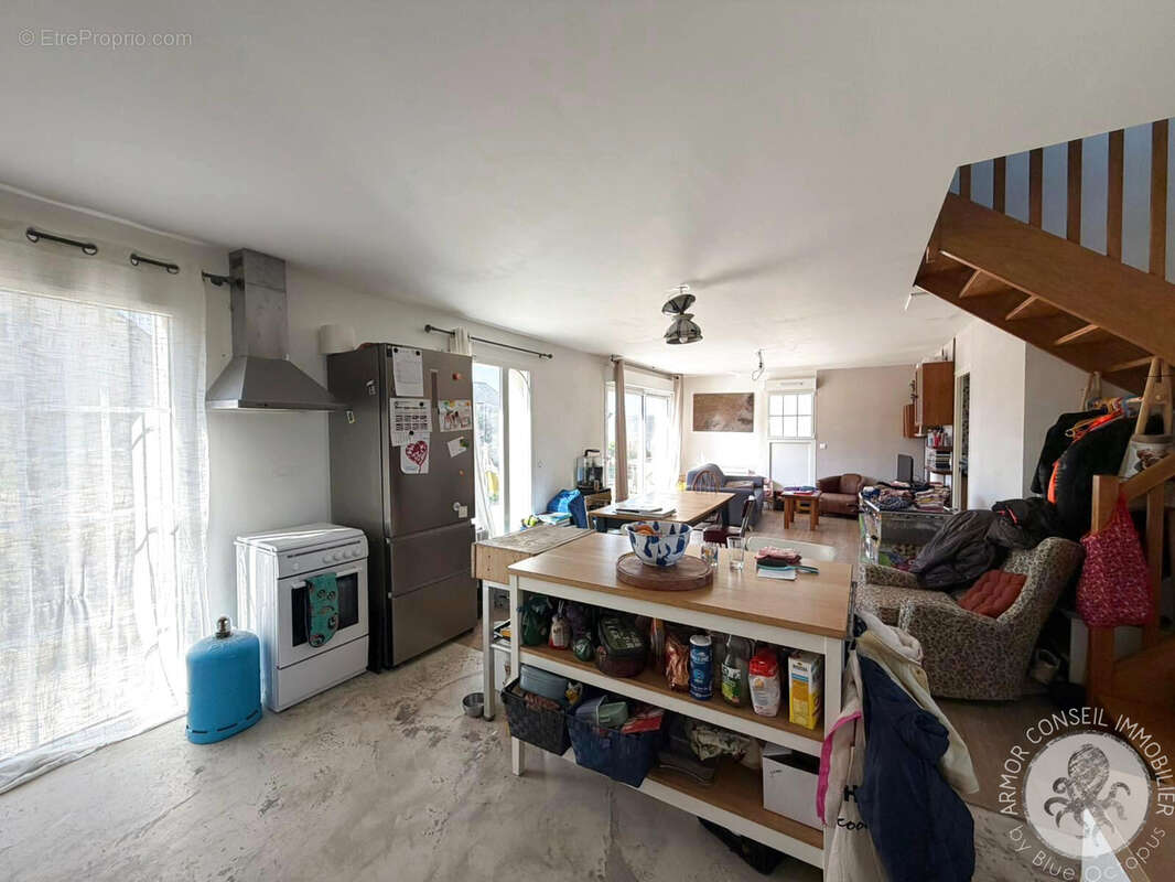 Maison à CREHEN