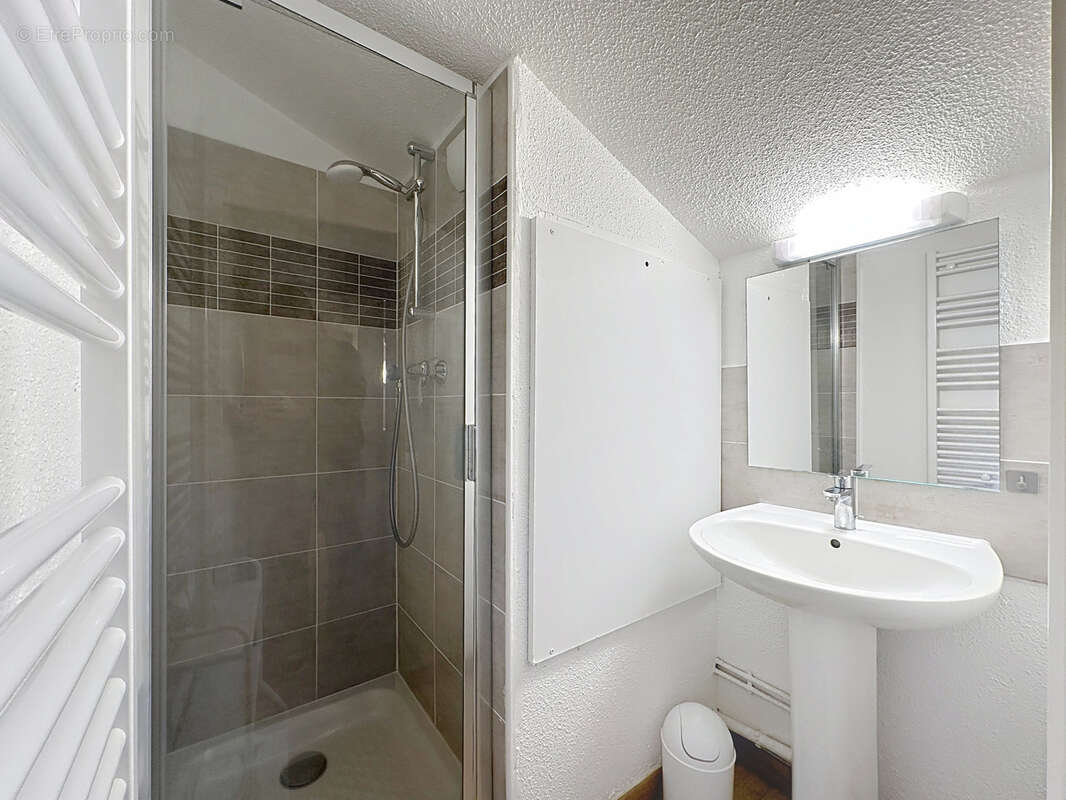 Appartement à LA CROIX-VALMER