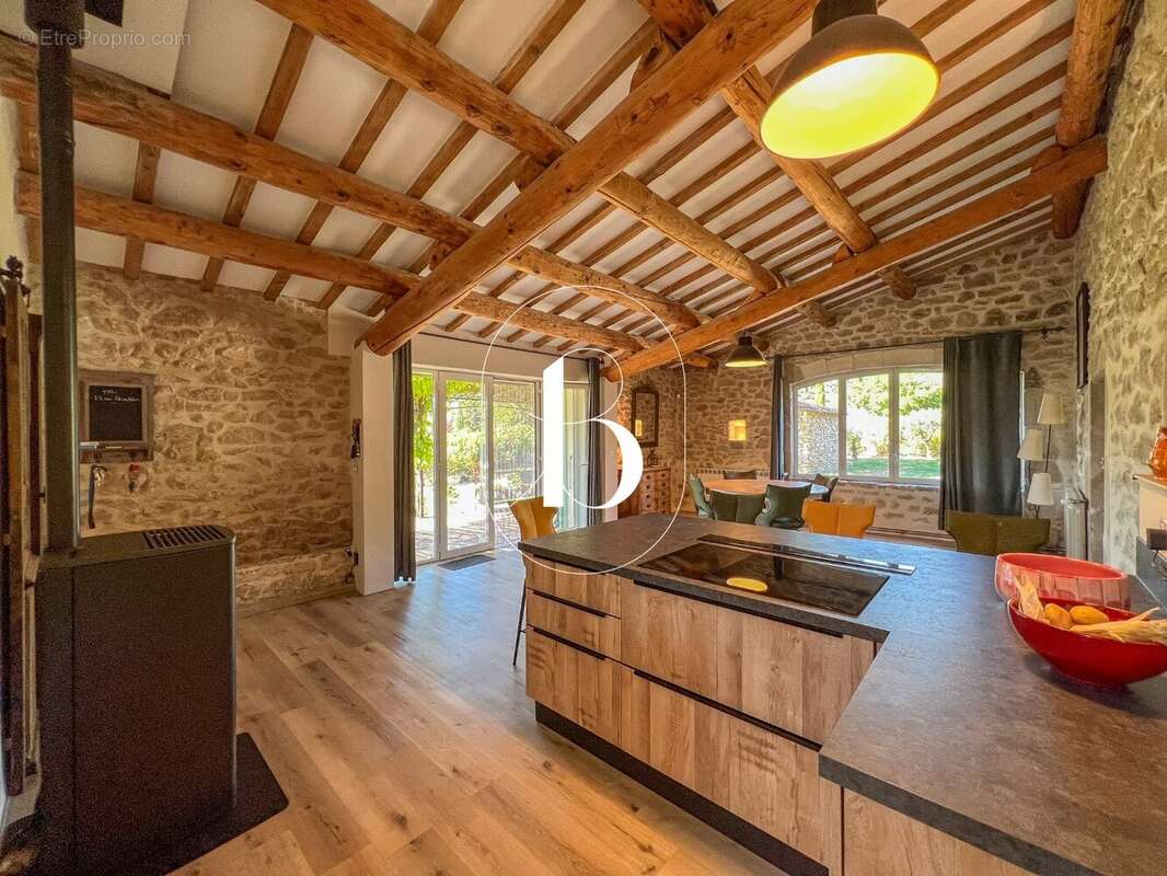 Maison à UZES