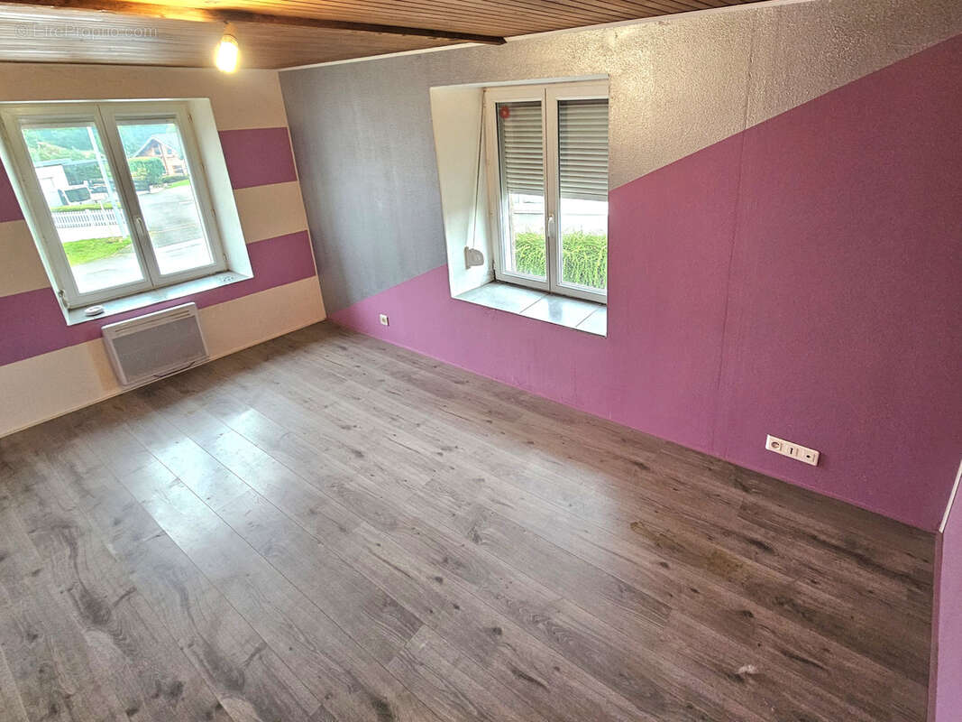 Maison à TREMOINS
