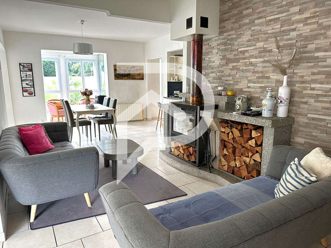 Maison à LAIGNEVILLE