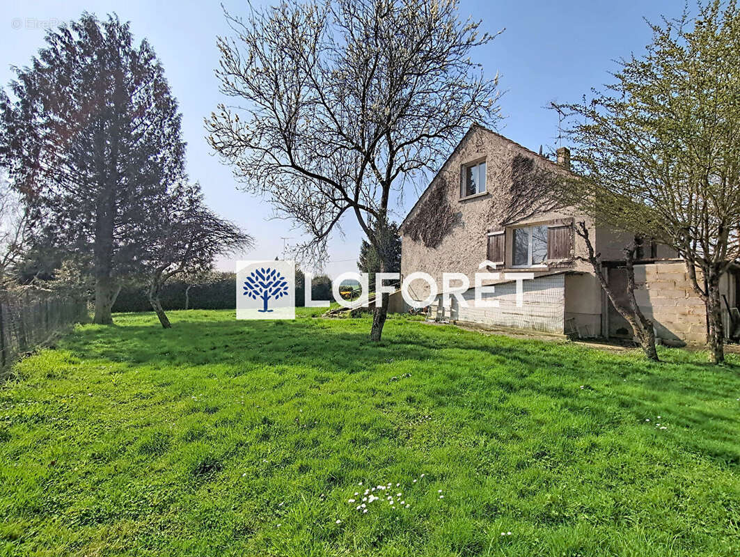 Maison à JOUY-LE-CHATEL