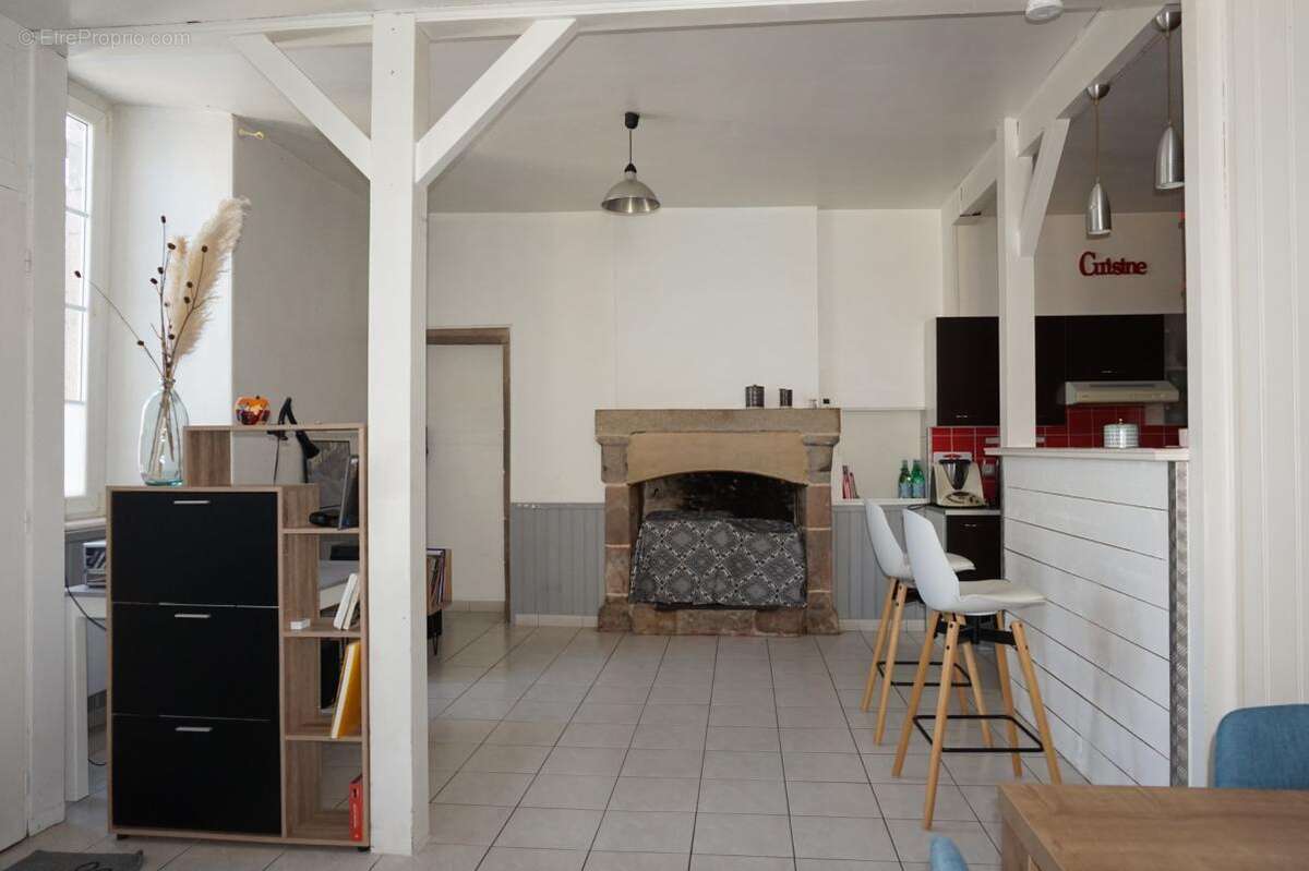 Maison à MORTAGNE-SUR-SEVRE