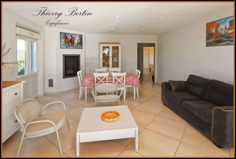 Appartement à FREJUS
