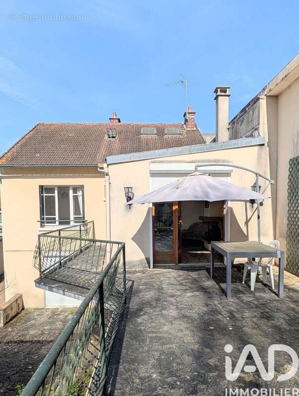 Photo 6 - Maison à CHEVRIERES