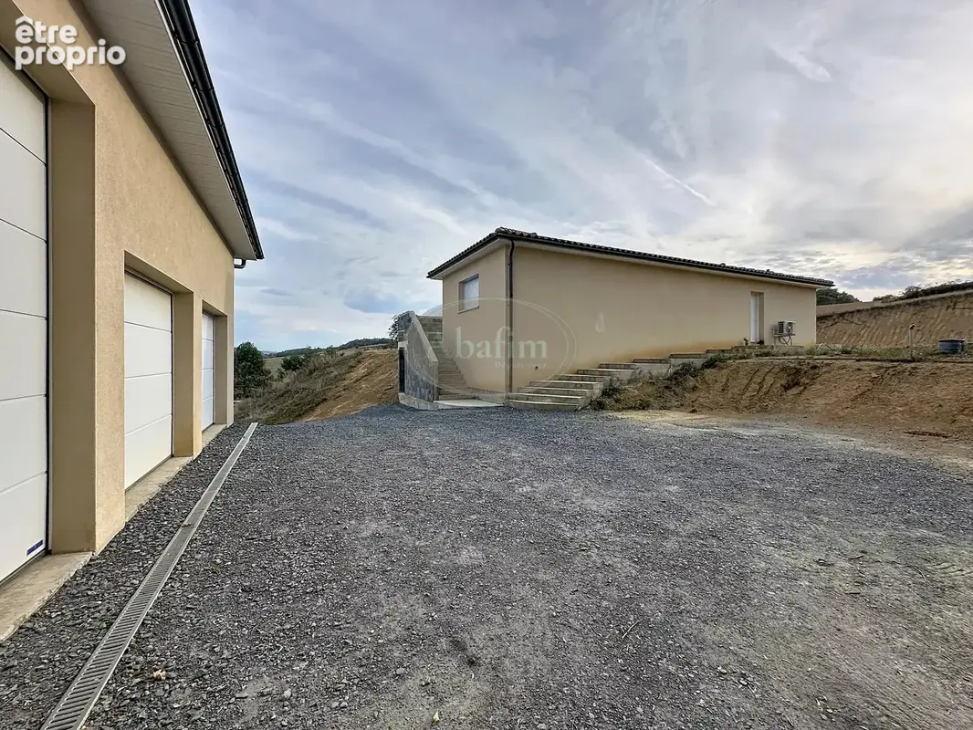 Contemporaine avec vue Pyrénées - photo 10