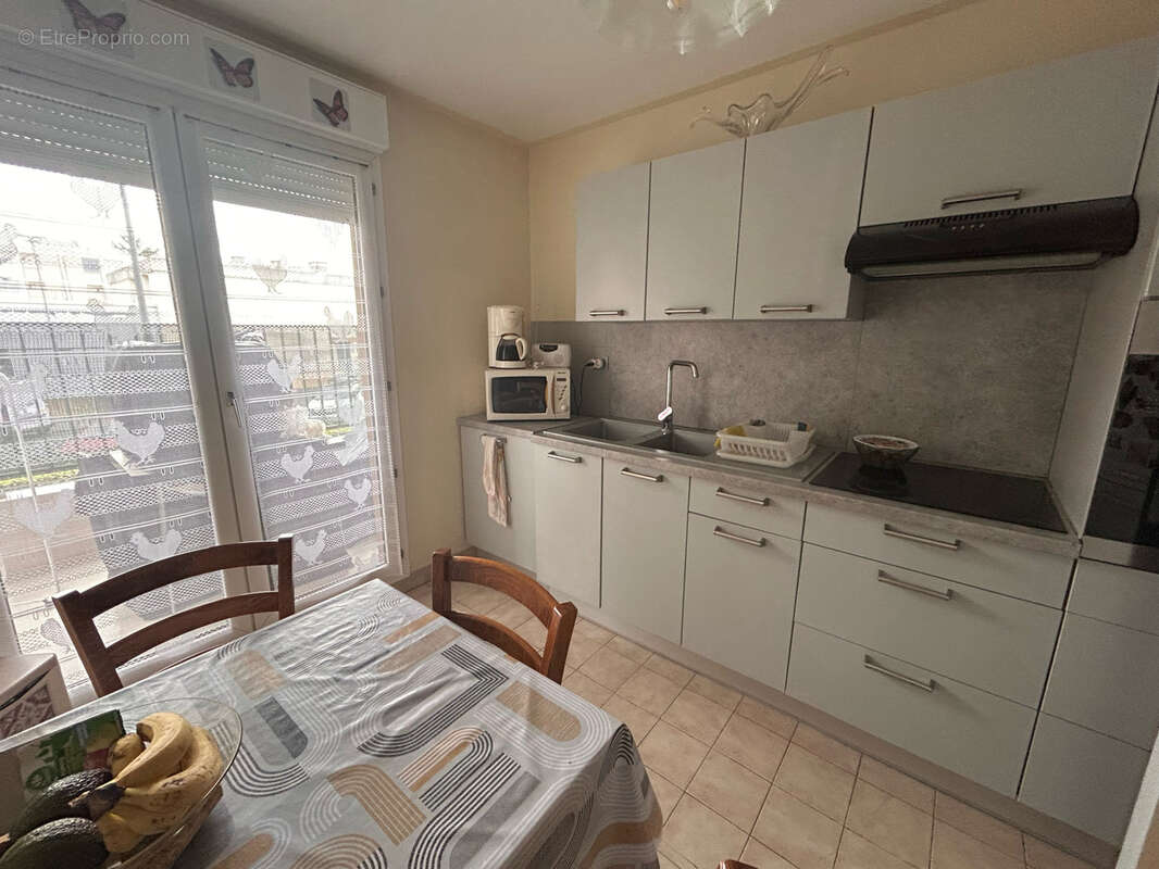 Appartement à ANSE