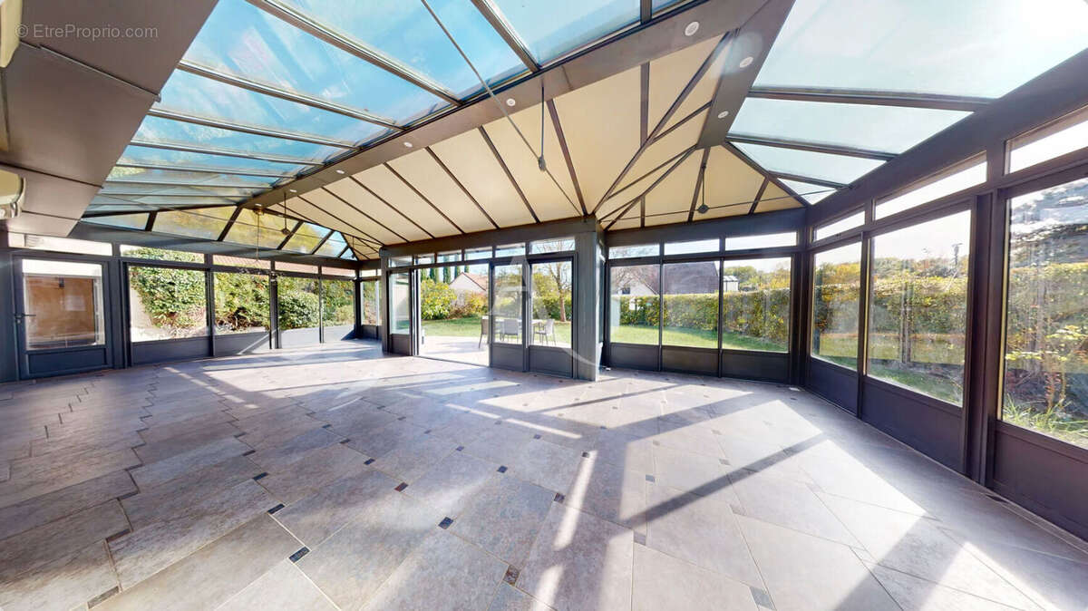 Maison à LA QUEUE-EN-BRIE