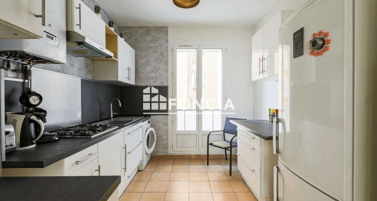 Grenoble mutualiste appartement t4 avec cachet - dpe classe c - photo 9