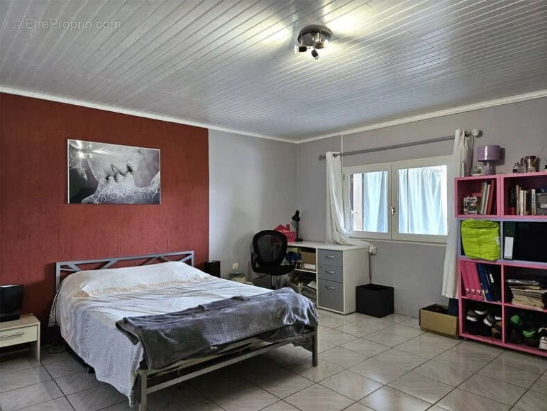 À vendre en exclusivité - Maison lumineuse 3P + 2 pièces avec terrasses, jardin, vue dégagée sur Drap et stationnement - photo 16