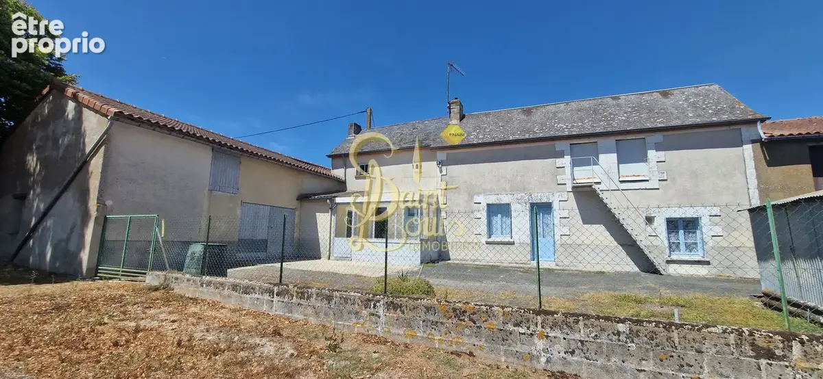 Ancien corps de ferme avec 2.3 ha dont 1.6 exploites - photo 2
