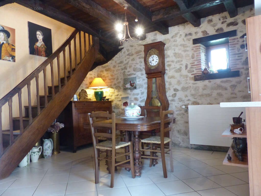 Maison à BELLAC