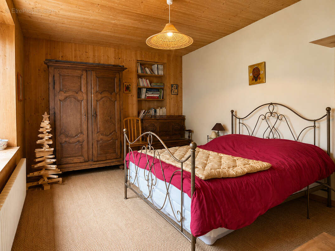 Maison à UGINE